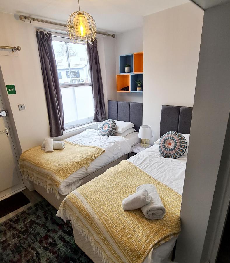 The Albert Hotel شروزبري المظهر الخارجي الصورة